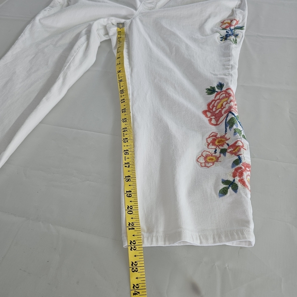 Belle By Kim Gravel 18w Woman's White Cropped Ankle Jeans - Picture 12 of 13